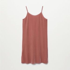 ✨SALE✨ Mango Velvet short dress ✨SALE✨